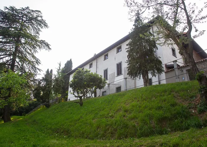 Il Castello Di Valverde 住宿加早餐酒店 2*