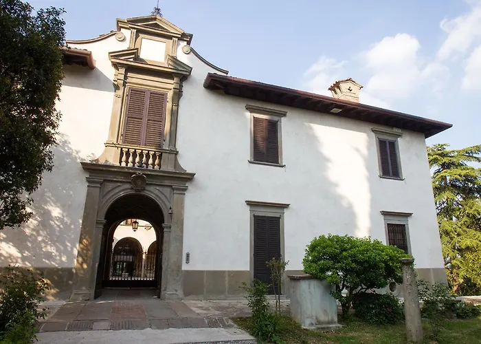 Il Castello Di Valverde 住宿加早餐酒店 2*